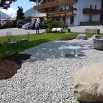 Jaeger Hotel